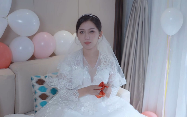 _ 完蛋游戏评价 _游戏新闻 美女