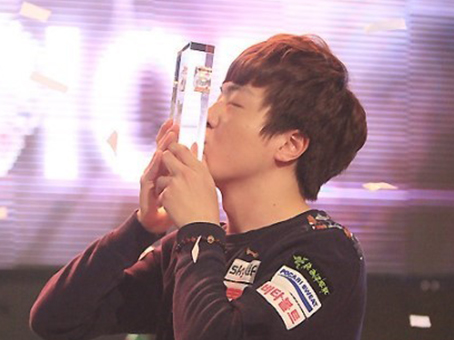 游戏行业给渠道做游戏_多玩专题游戏_游戏行业给玩家做游戏