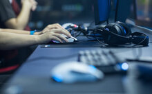 游戏盘点专题_最好玩的电脑单机游戏推荐_十大大型电脑单机游戏