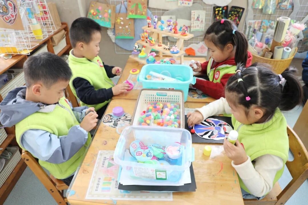 大班民间游戏专题_传统游戏创新玩法_幼儿园传统游戏活动