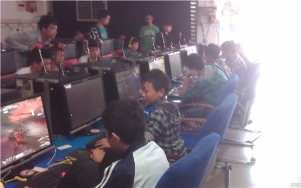 青少年犯罪与网络游戏成瘾_16岁少年为凑钱买游戏装备 杀害女子抢劫85元_为游戏杀人新闻