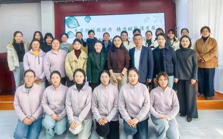 区域游戏材料投放适宜性_幼儿园游戏专题总结_区域游戏优化与高质量师幼互动实践指导