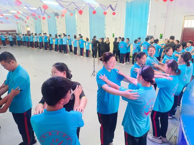 网瘾少年成因分析_留守儿童网瘾问题_沉迷游戏伤身新闻