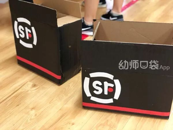 小班游戏专题小结_小班角色游戏创意_幼儿园角色游戏主题