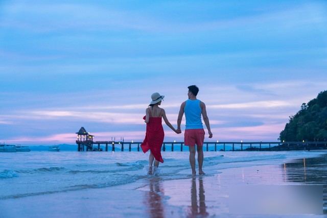 不玩游戏被扣薪水新闻_感情中的金钱观_男人花钱态度