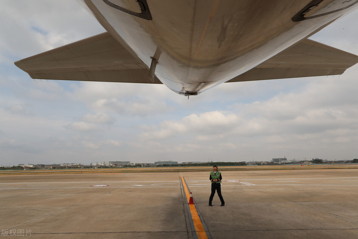 张建革泄密美国电磁炮技术_中国电磁炮技术泄露事件_电磁炮生活应用