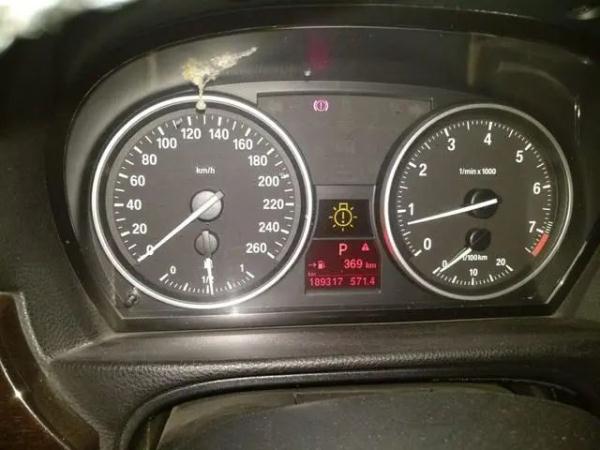 故障灯图解大全大图_汽车故障灯识别_机油报警灯危险