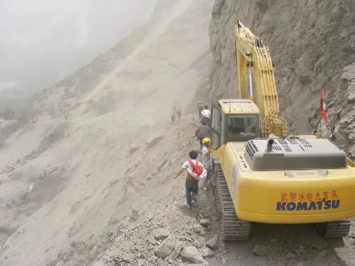 武警部队广东省总队机关_广东省武警总队现任总队政委_武警部队广东省总队