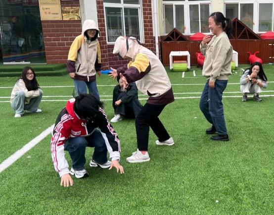 大班民间游戏专题_幼儿园户外游戏活动特色化_户外民间体育游戏