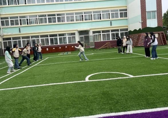 大班民间游戏专题_幼儿园户外游戏活动特色化_户外民间体育游戏